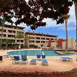 Apartamento #seaparaiso# Heated Pool,private Parking,fast Wifi
