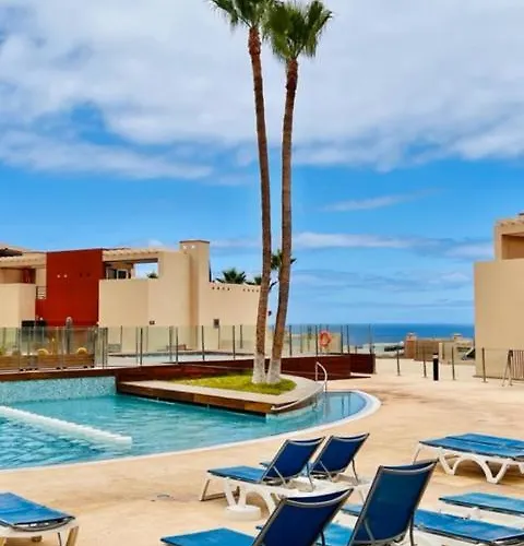 #seaparaiso# Heated Pool,private Parking,fast Wifi Apartamento *