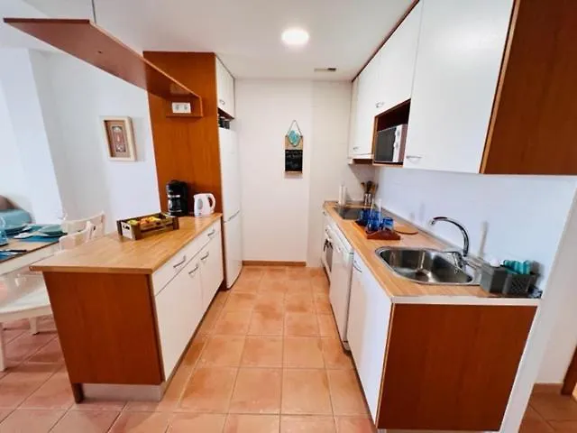 아파트 #seaparaiso# Heated Pool,private Parking,fast Wifi 아데제