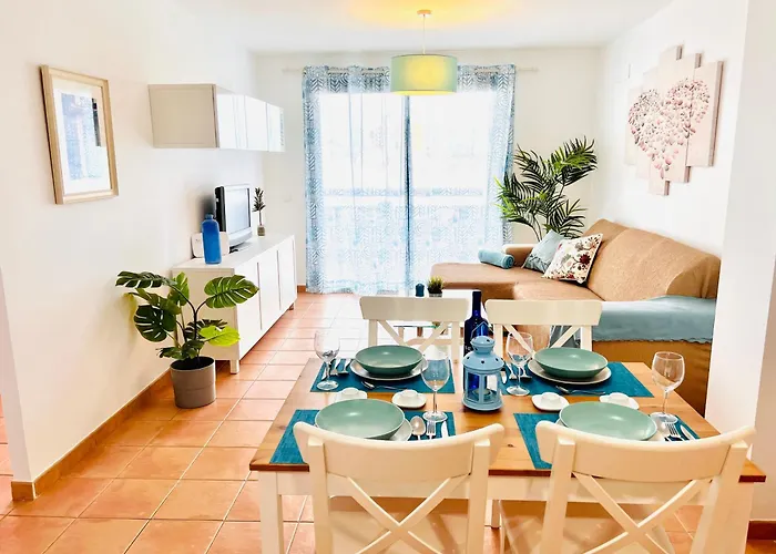 아파트 #seaparaiso# Heated Pool,private Parking,fast Wifi