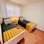 #seaparaiso# Heated Pool,private Parking,fast Wifi Appartement *