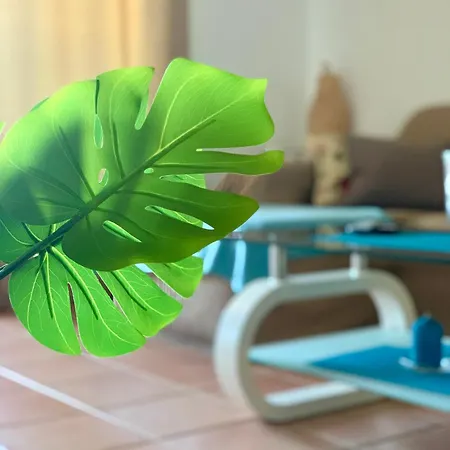 Апартаменти #seaparaiso# Heated Pool,private Parking,fast Wifi