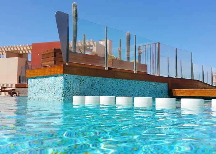 #seaparaiso# Heated Pool,private Parking,fast Wifi Апартаменти *