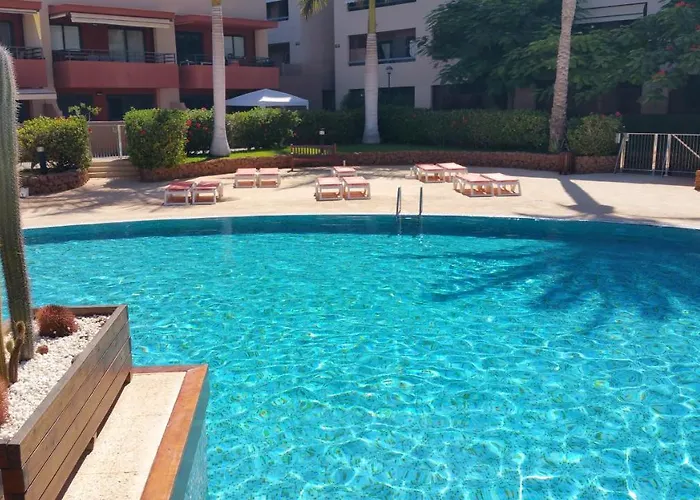 Апартаменти #seaparaiso# Heated Pool,private Parking,fast Wifi Адехе