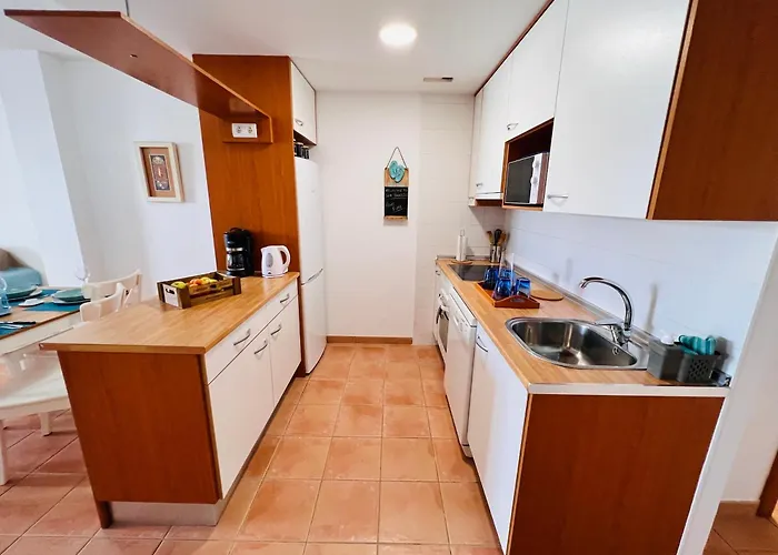 Апартаменти #seaparaiso# Heated Pool,private Parking,fast Wifi *